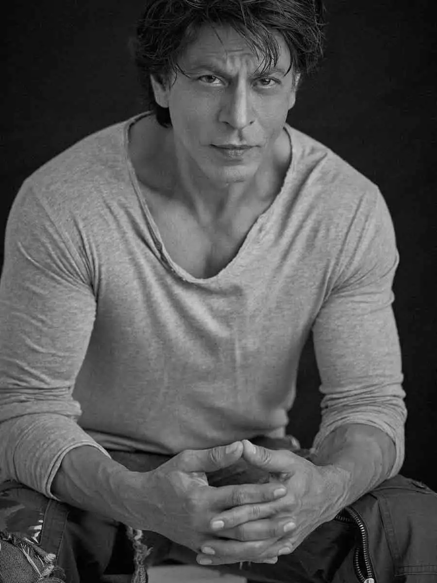 Di Sebalik Kegemilangan Shah Rukh Khan: Mengapa Sang Superstar Merasa Sunyi?